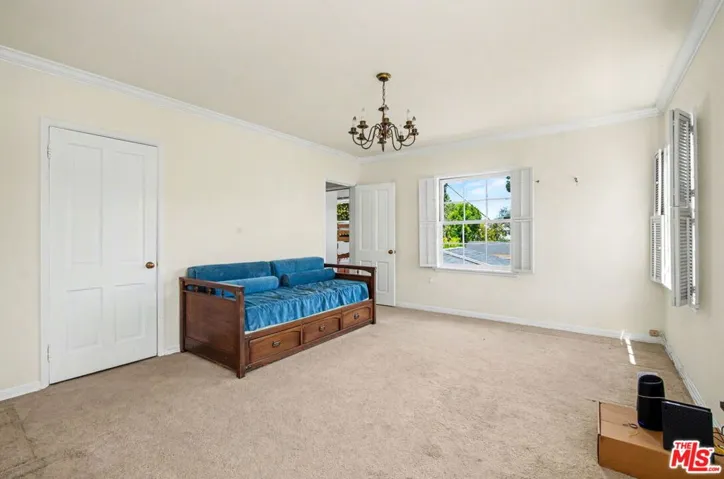 608 Trenton Drive, Beverly Hills, California 90210