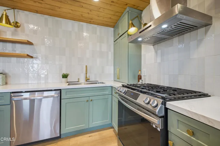 Modern Kitchen