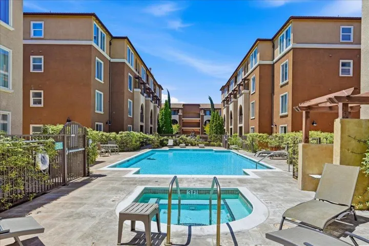801 S Winchester Boulevard 3302, San Jose, California 95128