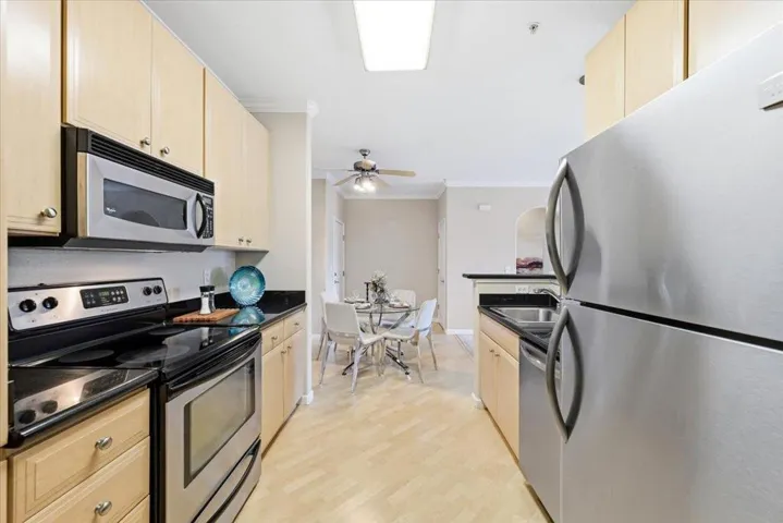 801 S Winchester Boulevard 3302, San Jose, California 95128