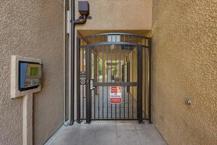 801 S Winchester Boulevard 3302, San Jose, California 95128