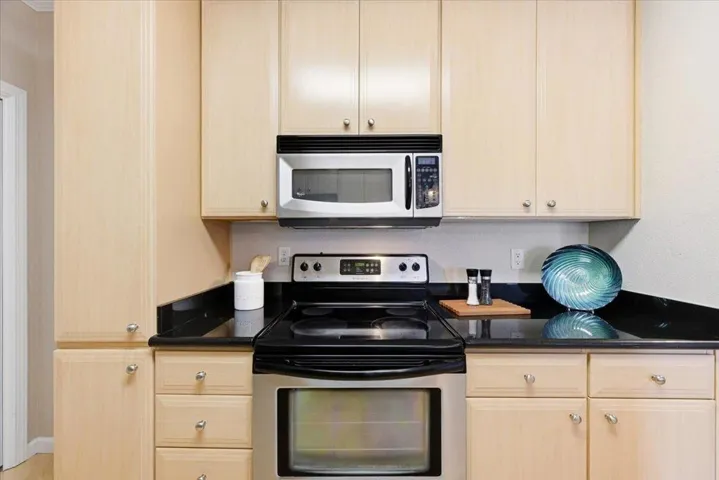 801 S Winchester Boulevard 3302, San Jose, California 95128