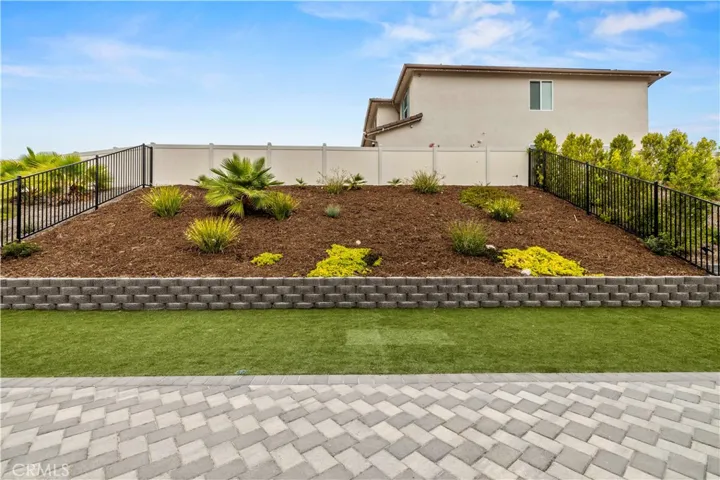 18135 Tableau Way, Saugus, California 91350