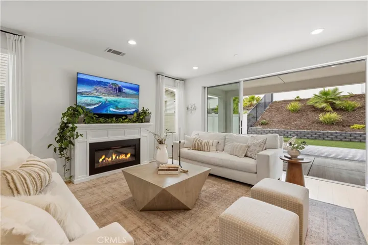 18135 Tableau Way, Saugus, California 91350