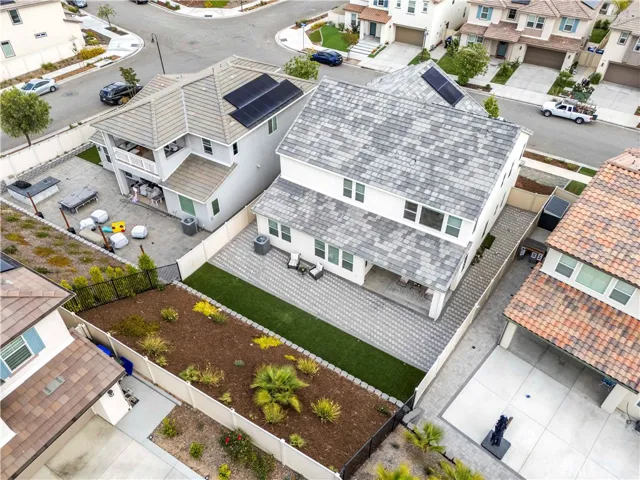 Privacy lot with raised and minimal neighbors