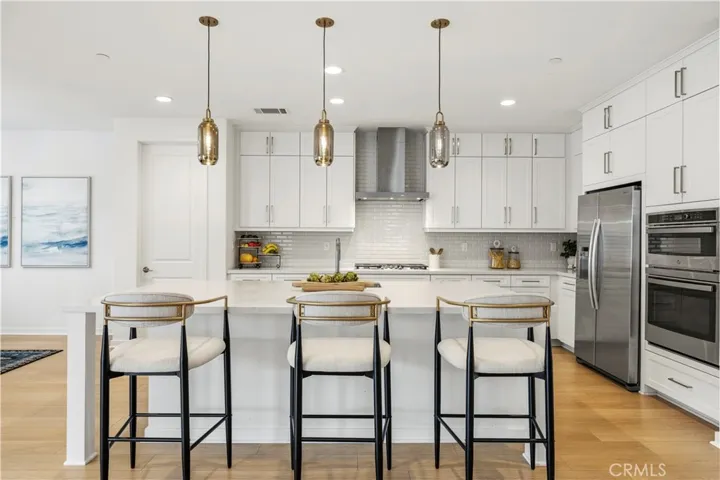 18135 Tableau Way, Saugus, California 91350