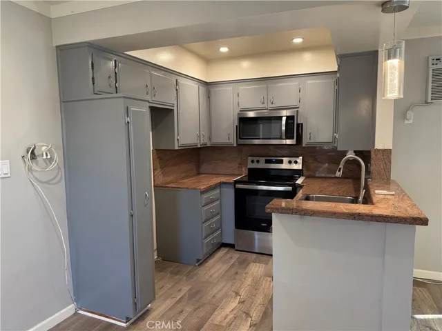 10749 New Haven Street, Sun Valley, California 91352