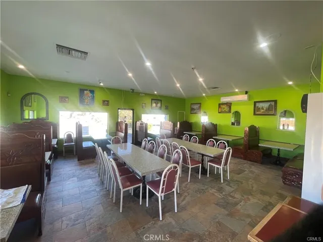 14343 Main, Hesperia, California 92345