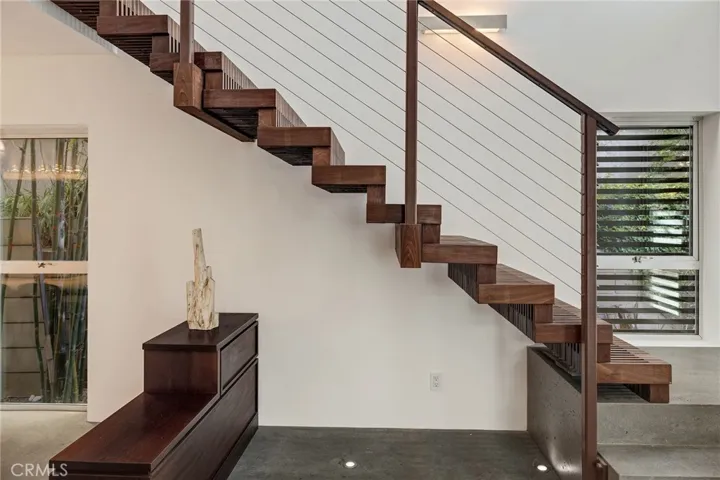 27 Driftwood Street, Marina Del Rey, California 90292