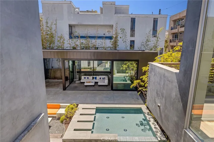 27 Driftwood Street, Marina Del Rey, California 90292