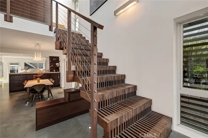 27 Driftwood Street, Marina Del Rey, California 90292