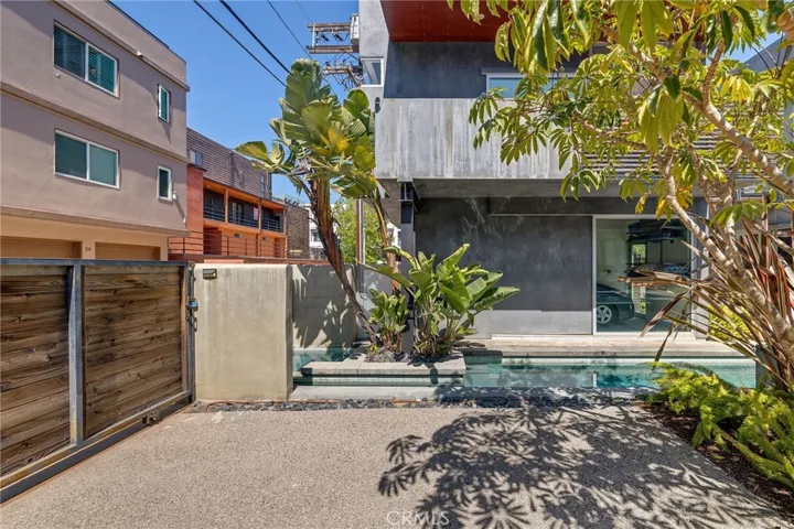 27 Driftwood Street, Marina Del Rey, California 90292
