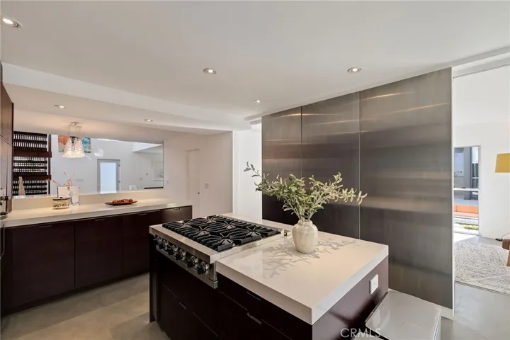 27 Driftwood Street, Marina Del Rey, California 90292