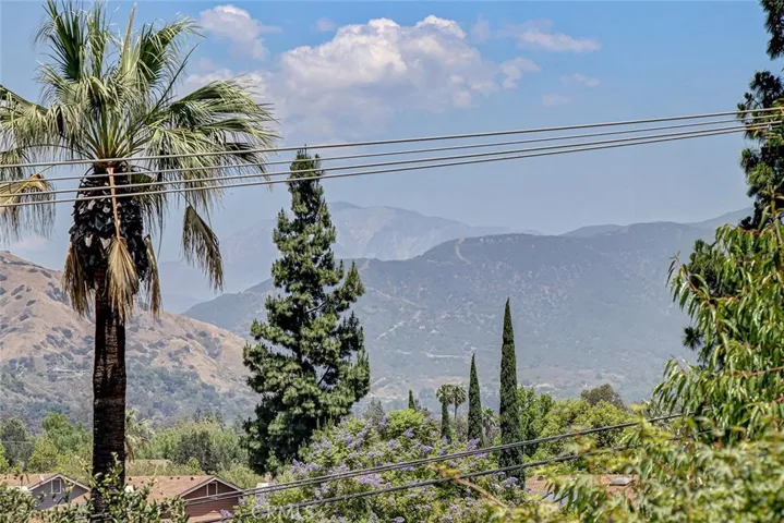 832 N Oceanbluff Avenue, San Dimas, California 91773
