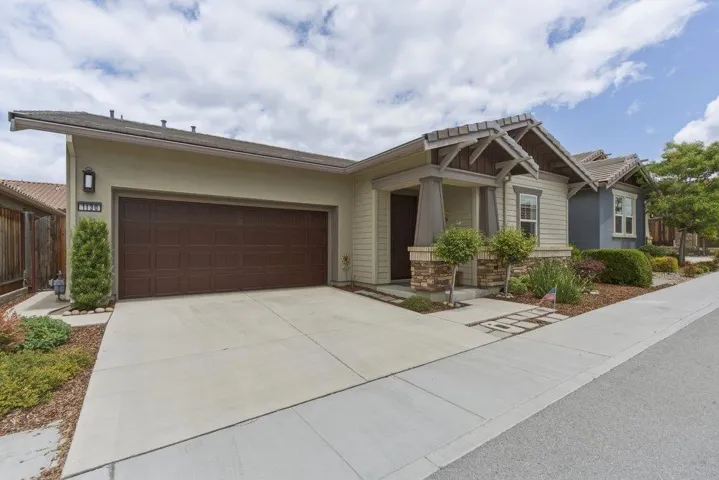 1130 Garcia, Hollister, California 95023