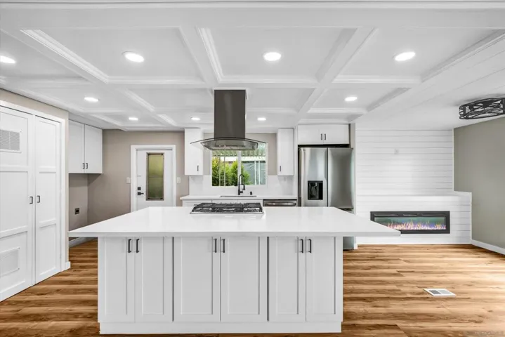 10880 Ca-67 6, Lakeside, California 92040
