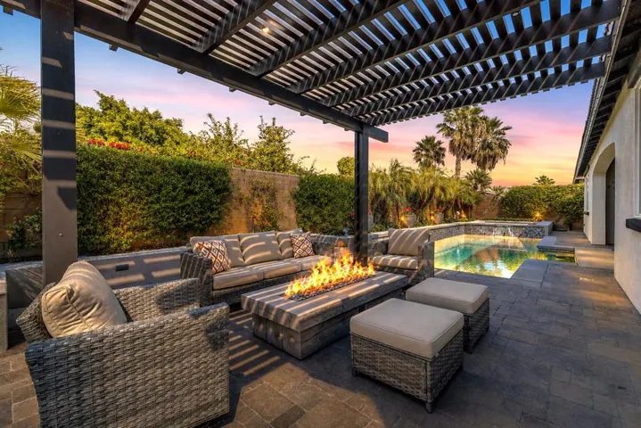 83816 Charro Patio