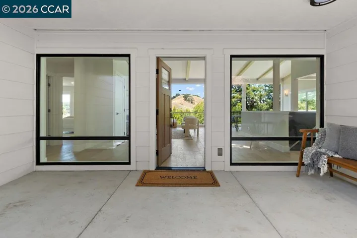 16 Sunnyside Ct, Orinda, California 94563
