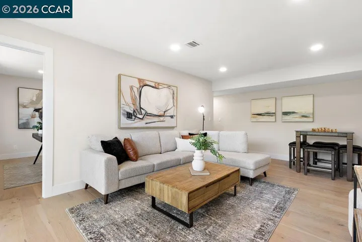 16 Sunnyside Ct, Orinda, California 94563