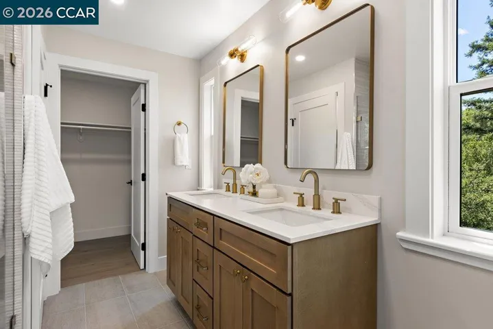 16 Sunnyside Ct, Orinda, California 94563