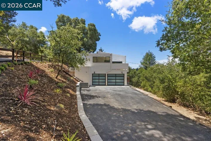16 Sunnyside Ct, Orinda, California 94563
