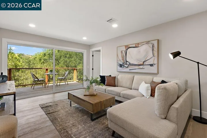 16 Sunnyside Ct, Orinda, California 94563
