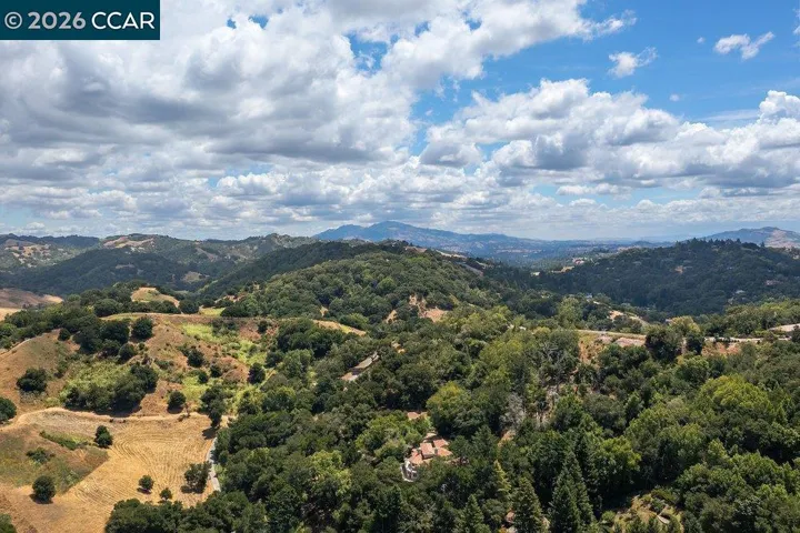 16 Sunnyside Ct, Orinda, California 94563