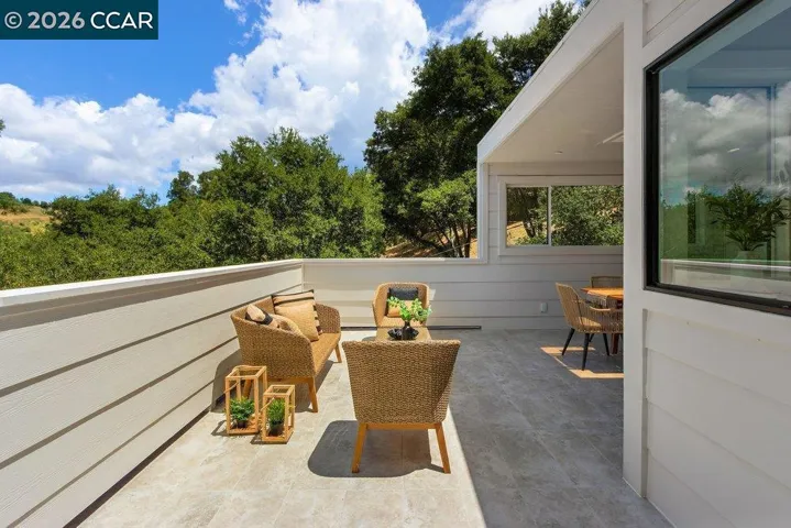 16 Sunnyside Ct, Orinda, California 94563