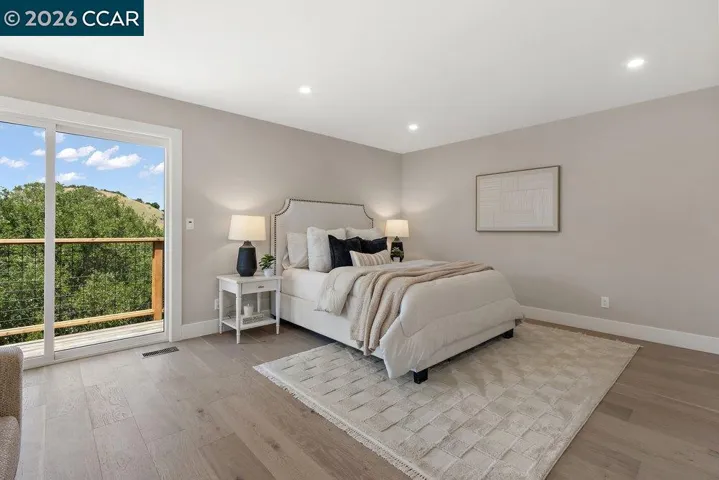 16 Sunnyside Ct, Orinda, California 94563