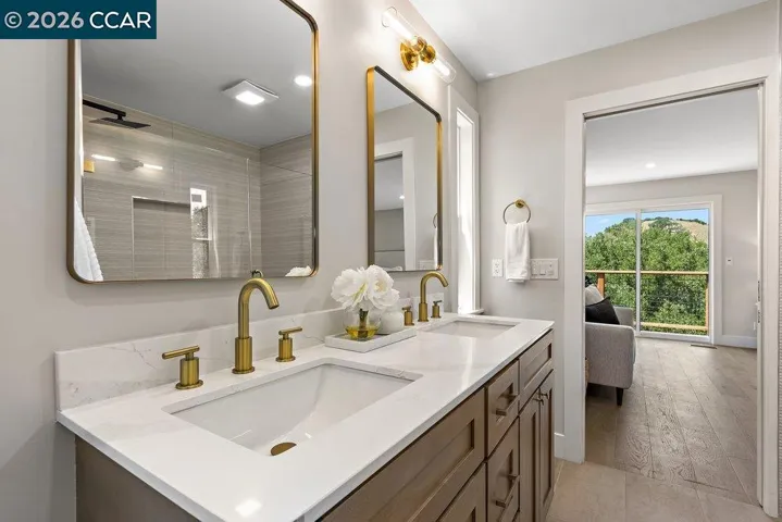 16 Sunnyside Ct, Orinda, California 94563