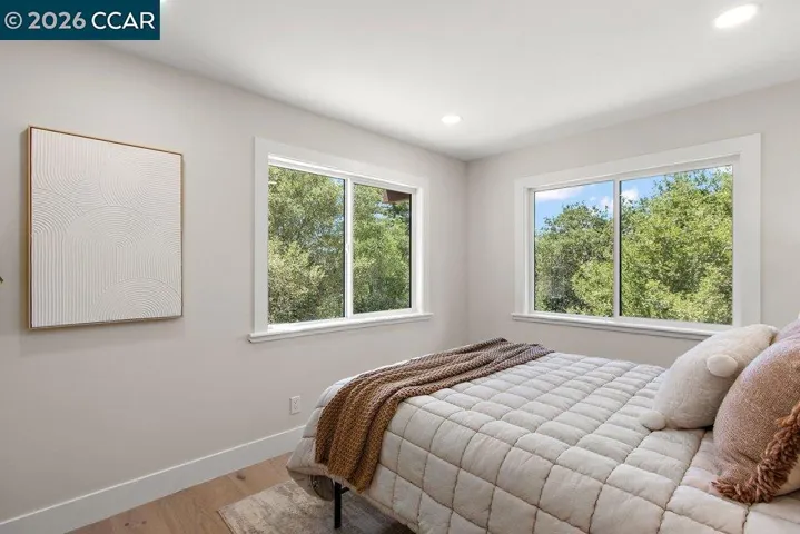 16 Sunnyside Ct, Orinda, California 94563