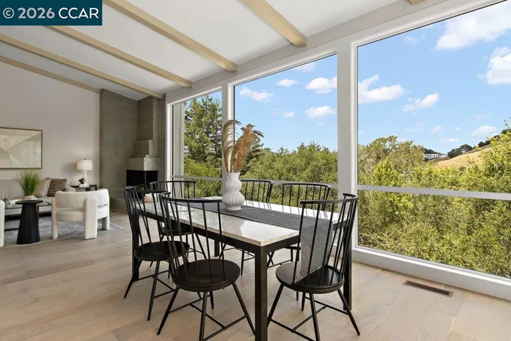 16 Sunnyside Ct, Orinda, California 94563