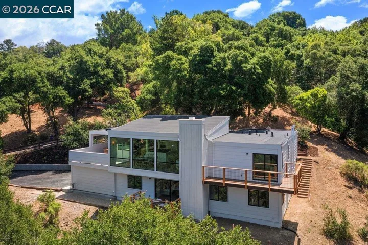 16 Sunnyside Ct, Orinda, California 94563
