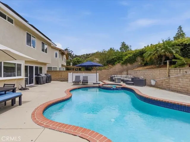 25672 Orchard Rim, Lake Forest, California 92630