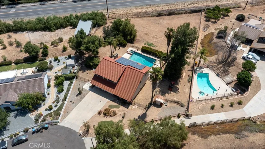 Aerial view from right side
