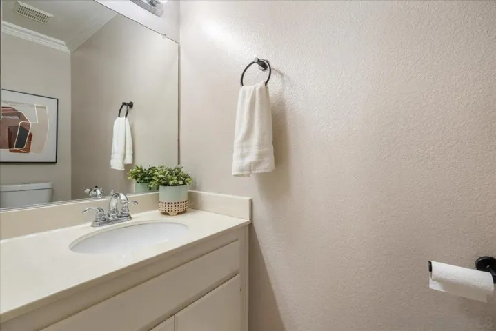 5704 Camino Del Cielo 203, Bonsall, California 92003
