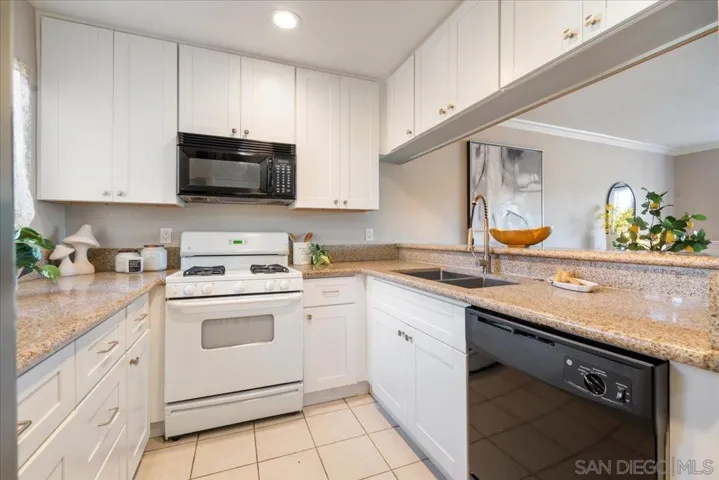 5704 Camino Del Cielo 203, Bonsall, California 92003