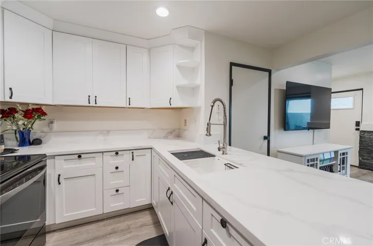 Beautifully Updated Kitchen