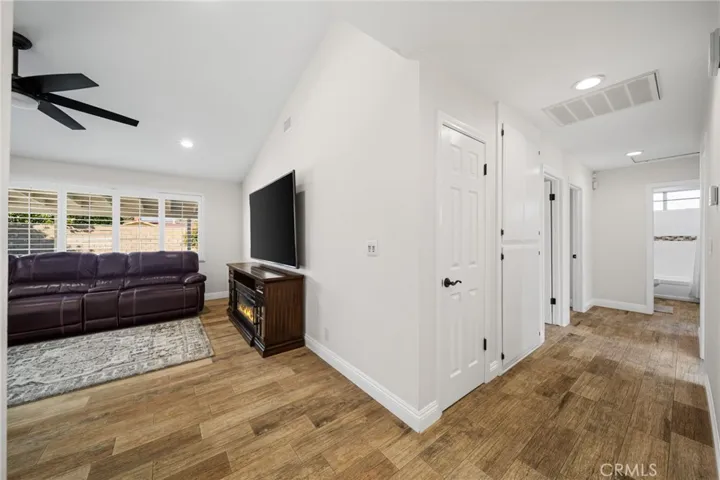 6113 Riverside, Rialto, California 92377