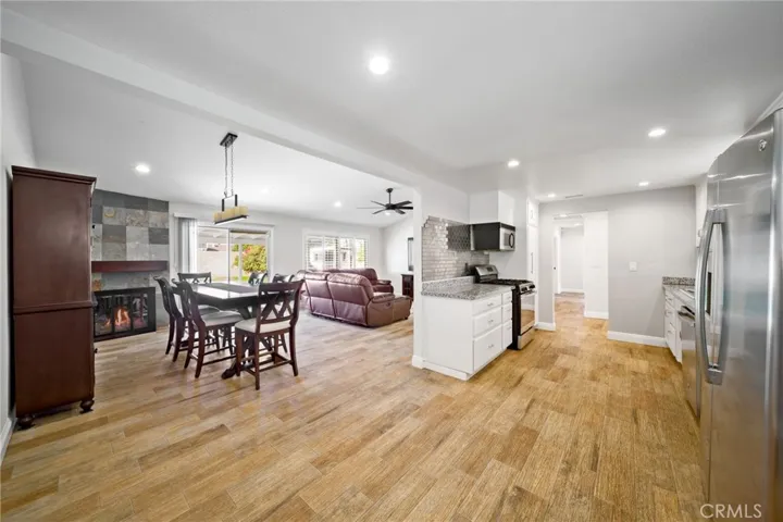 6113 Riverside, Rialto, California 92377