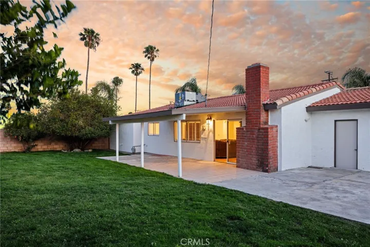 6113 Riverside, Rialto, California 92377