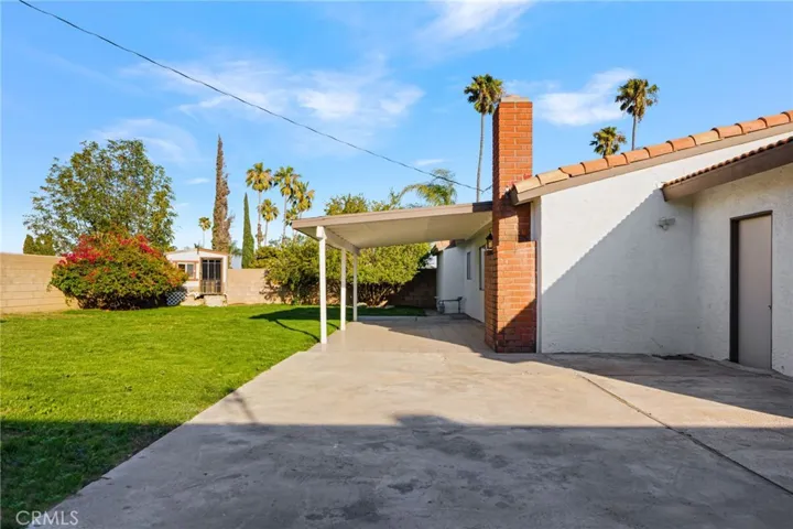 6113 Riverside, Rialto, California 92377