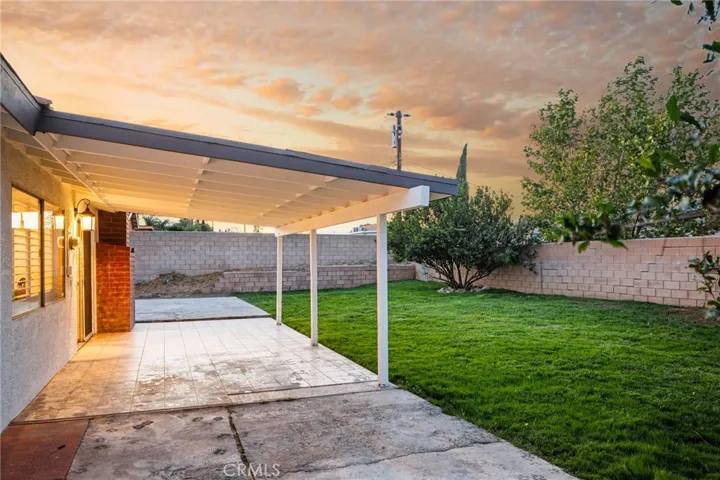 6113 Riverside, Rialto, California 92377