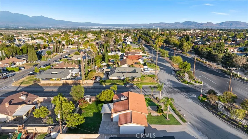 6113 Riverside, Rialto, California 92377