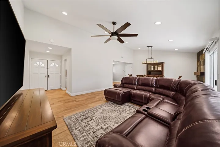 6113 Riverside, Rialto, California 92377