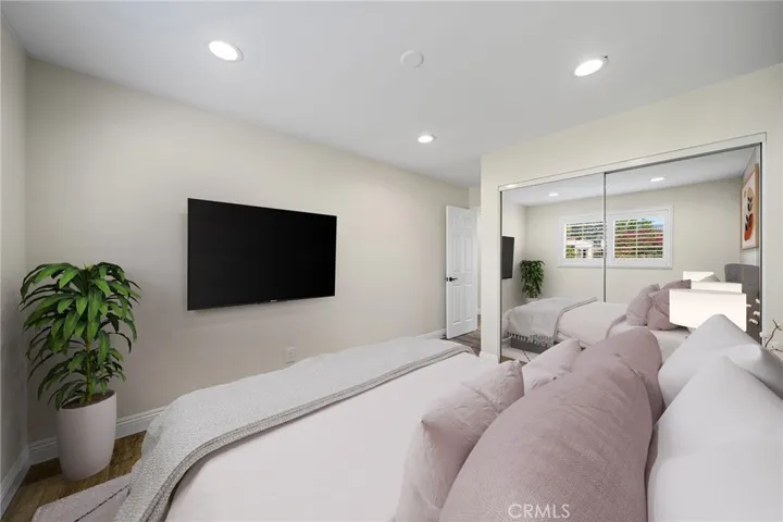 6113 Riverside, Rialto, California 92377