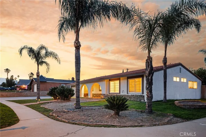 6113 Riverside, Rialto, California 92377