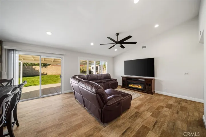 6113 Riverside, Rialto, California 92377