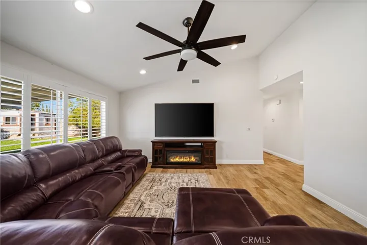 6113 Riverside, Rialto, California 92377