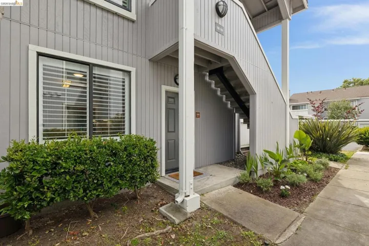 Front Exterior - Entry